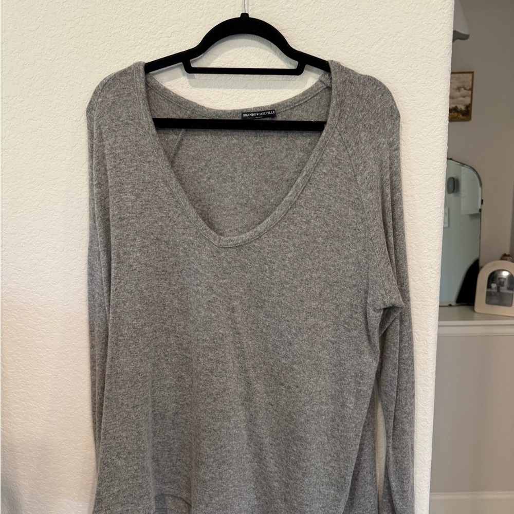 Brandy Melville Gray V-Neck Long Sleeve Women's Top